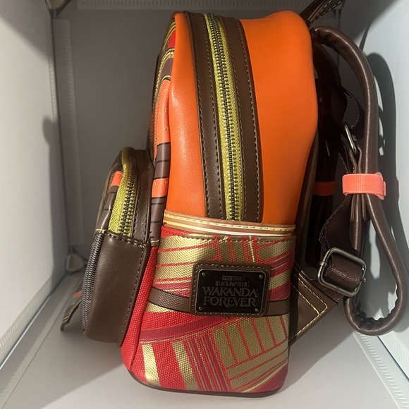 Black Panther Wankanda Forever Soldier Loungefly Mini Backpack - Picture 3 of 4
